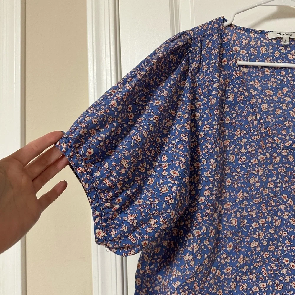 Madewell V-Neck Puff Sleeve Top in Summer Vines. 100% Cotton!